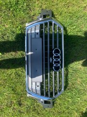 Решетка радиатора Audi Q7 2015-2020 год Серая (в стиле S-Line)