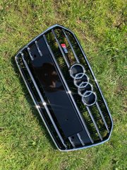 Решетка радиатора Audi A6 2014-2018 год Черная с хромом в стиле S-Line