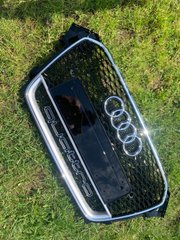 Решетка радиатора Audi A4 2011-2015 год QUATTRO (в стиле RS)