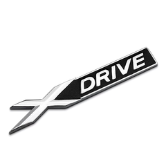 Металлическая наклейка на крыло xDrive