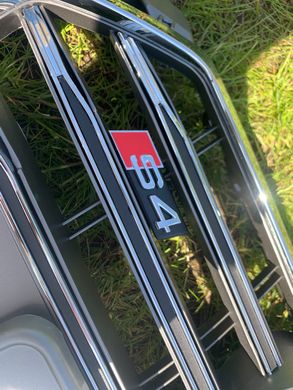Решетка радиатора Audi A4 (2015-2019) в стиле S-Line