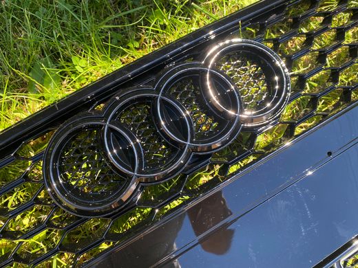Решетка радиатора Audi A7 (2010-2014) Черная Quattro в стиле RS