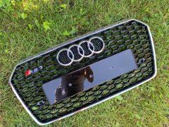 Решетка радиатора Audi A7 2014-2017 год Черная с хром рамкой (в стиле RS)