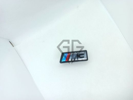 Шильдик M3 в решотку радиатора ноздри BMW E90 E91