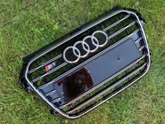 Решетка радиатора Audi A1 2010-2014 год  (в стиле S-Line)