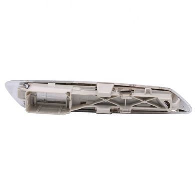Декоративна накладка вставка заглушка в крило для BMW F10 F11 F18 LCI (права) 51137336646