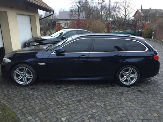 Декоративна накладка вставка заглушка в крило для BMW F10 F11 F18 LCI (права) 51137336646