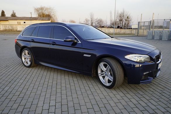 Декоративна накладка вставка заглушка в крило для BMW F10 F11 F18 LCI (права) 51137336646