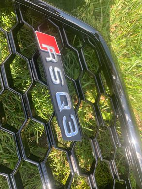 Решетка радиатора Audi Q3 (2014-2018) Черная в стиле RS