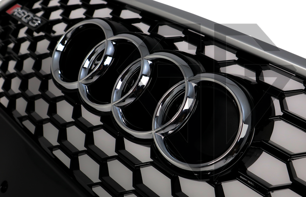Решетка радиатора Audi Q3 (2014-2018) Черная с серой рамкой в стиле RS