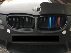 Решетка радиатора ноздри BMW E90 E91  / Рестайлинг